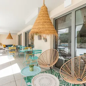 appartcity-confort-la-ciotat.fr-provencehotel.com/